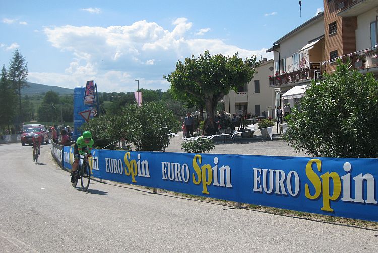 Giro d'Italia tijdrit halverwege bij Bastardo